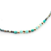 AURA - collar dorado piedras turquesas
